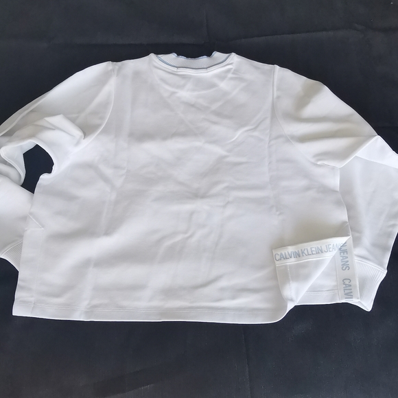 Brand New Calvin Klein Sweater - Picture 8 of 9